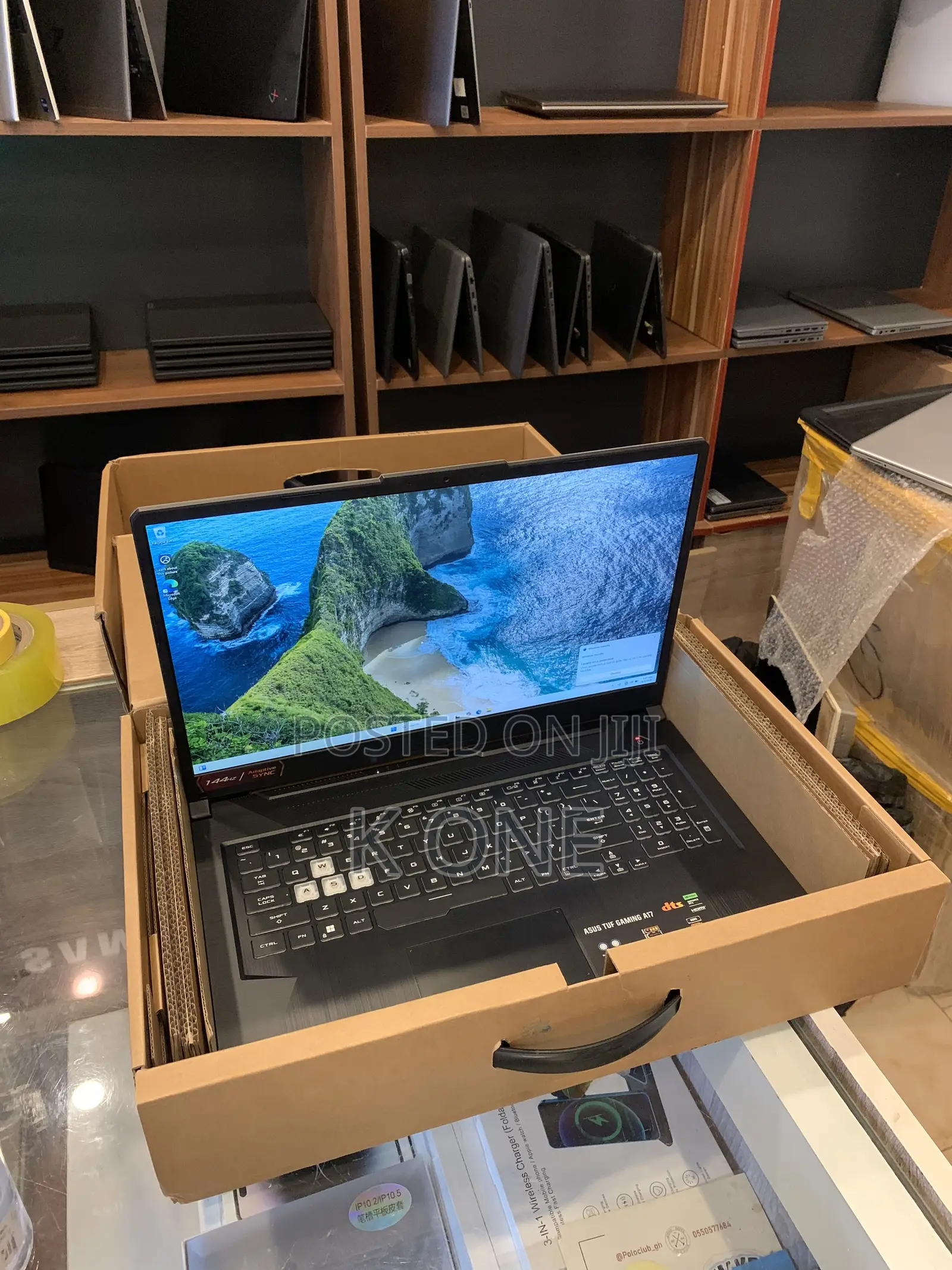 New Laptop Asus TUF Gaming A17 16GB AMD Ryzen 7 SSD 512GB