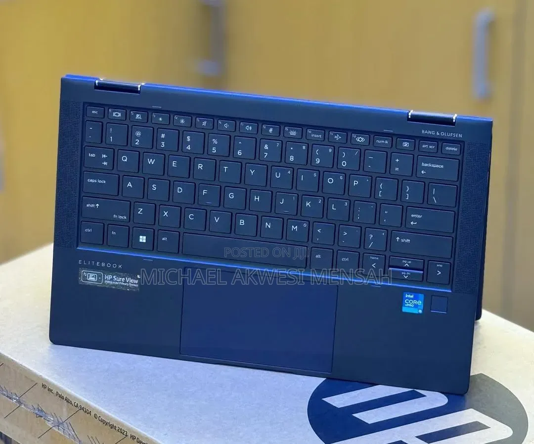 Laptop HP Dragonfly G4 16GB Intel Core i5 SSD 256GB