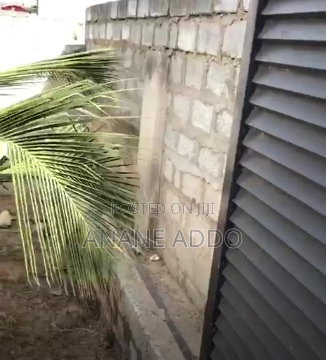 8bdrm Apartment in Nics Properties, Gomoa East for sale