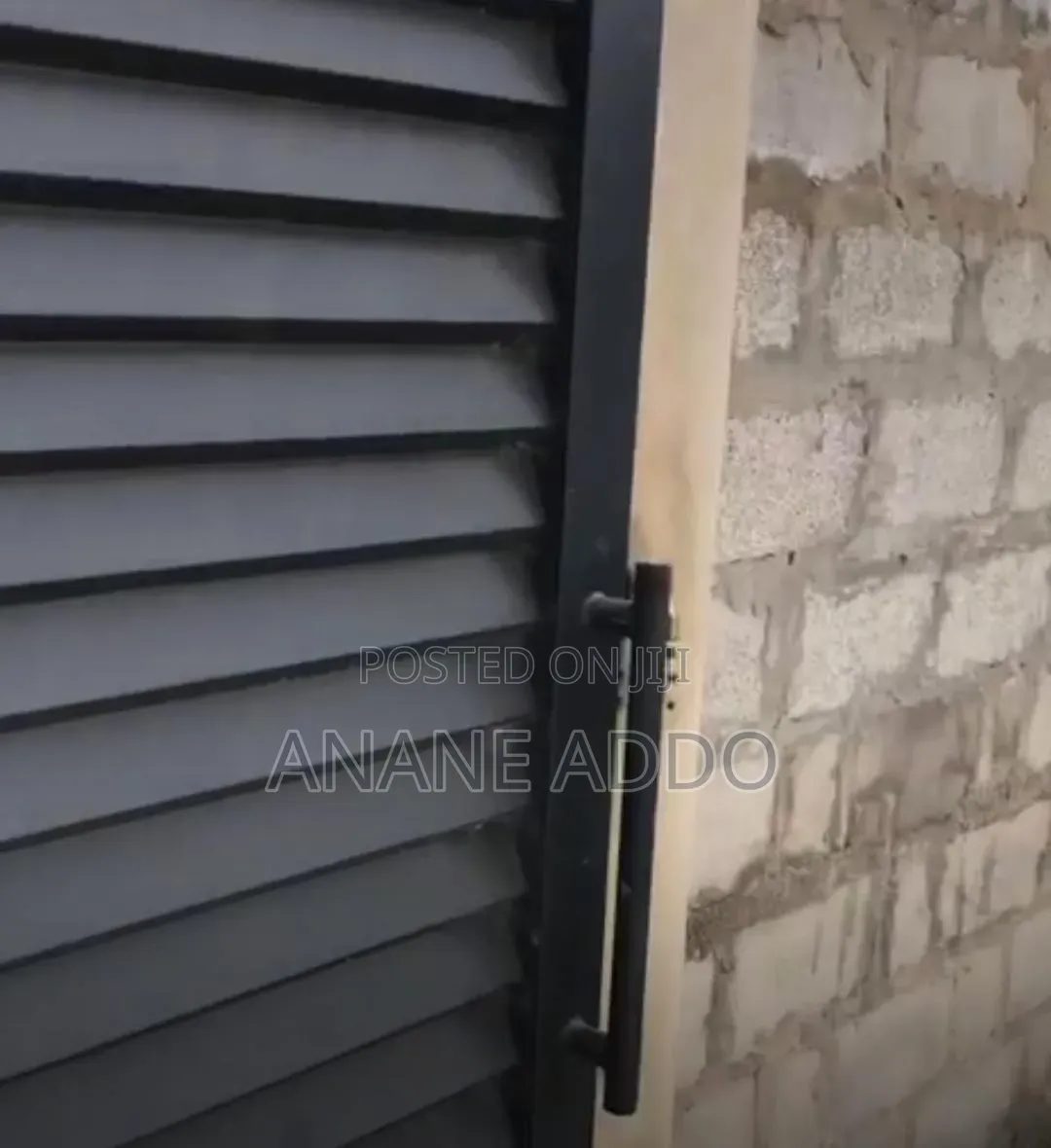 8bdrm Apartment in Nics Properties, Gomoa East for sale