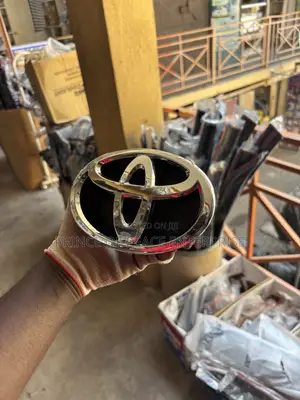 Toyota Vitz 2012 2016 Front Crown