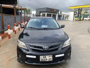 Toyota Corolla 2012 Black