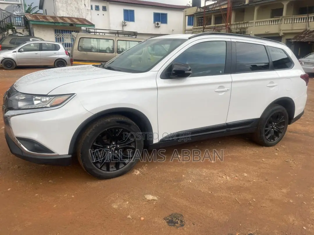 Mitsubishi Outlander SE FWD 2019 White