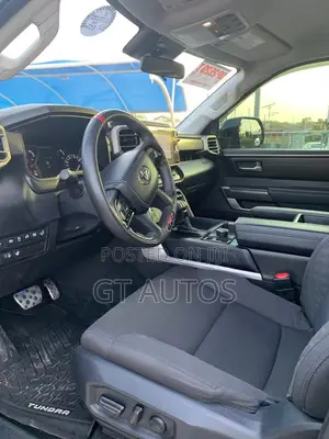 Toyota Tundra SR5 CrewMax 5.5' Bed 2024 Black