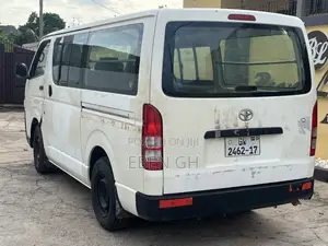 Toyota HiAce 2008 White