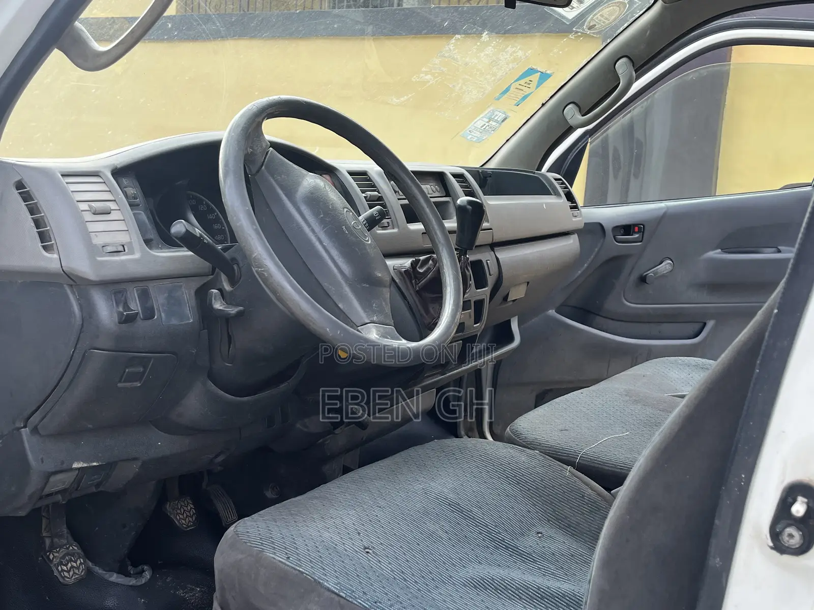 Toyota HiAce 2008 White