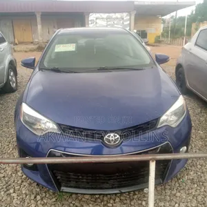 Toyota Corolla 2016 Blue