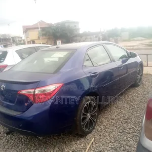 Toyota Corolla 2016 Blue