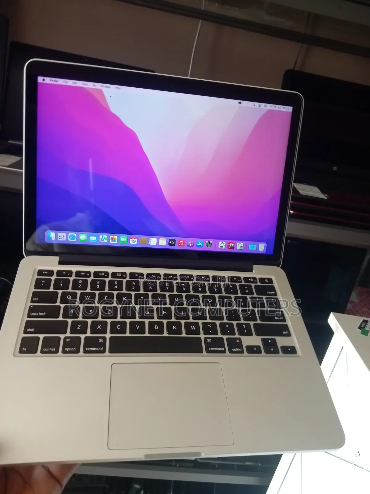 Laptop Apple MacBook Pro 2015 16GB Intel Core i5 SSD 512GB