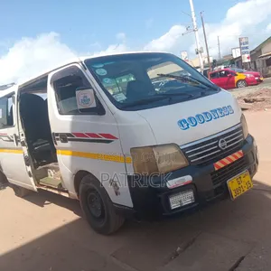 Nissan Caravan (Urvan) 2007 White