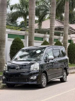 Toyota Voxy 2013 Black