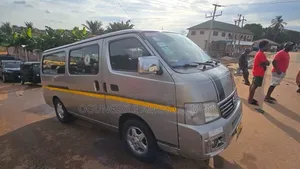 Nissan Caravan (Urvan) 2012 Grey