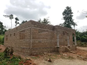4bdrm House in Appiah Kubi Jerry, Akuapim North for sale