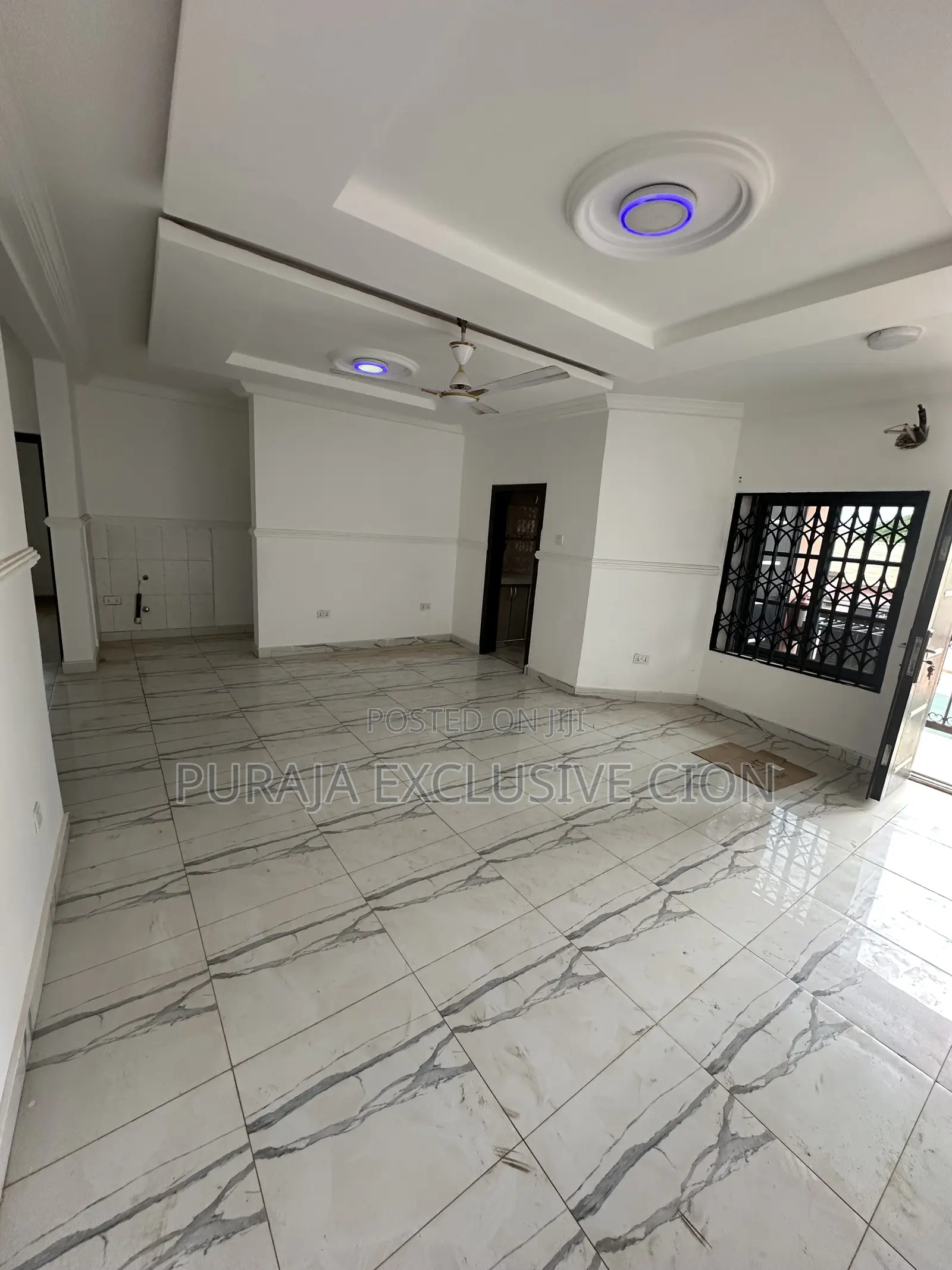 3bdrm Block of Flats in Weija, Choice, Old Barrier for rent