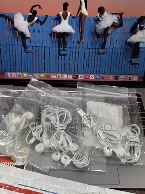 Pre-Owned Original (Oem) Apple Lightning Earpods
