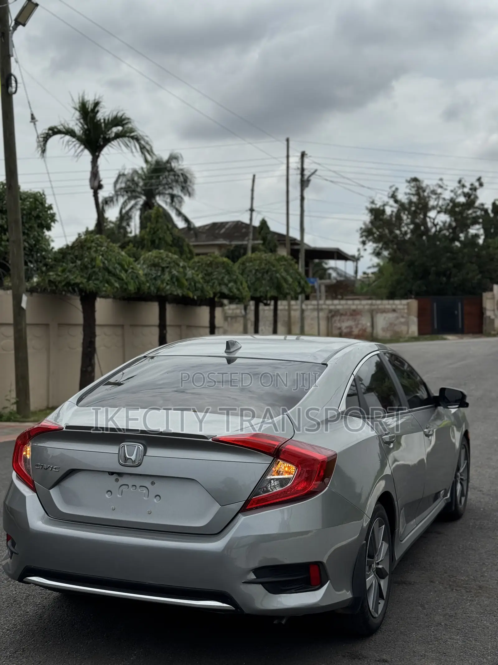 Honda Civic EX Sedan 2019 Silver