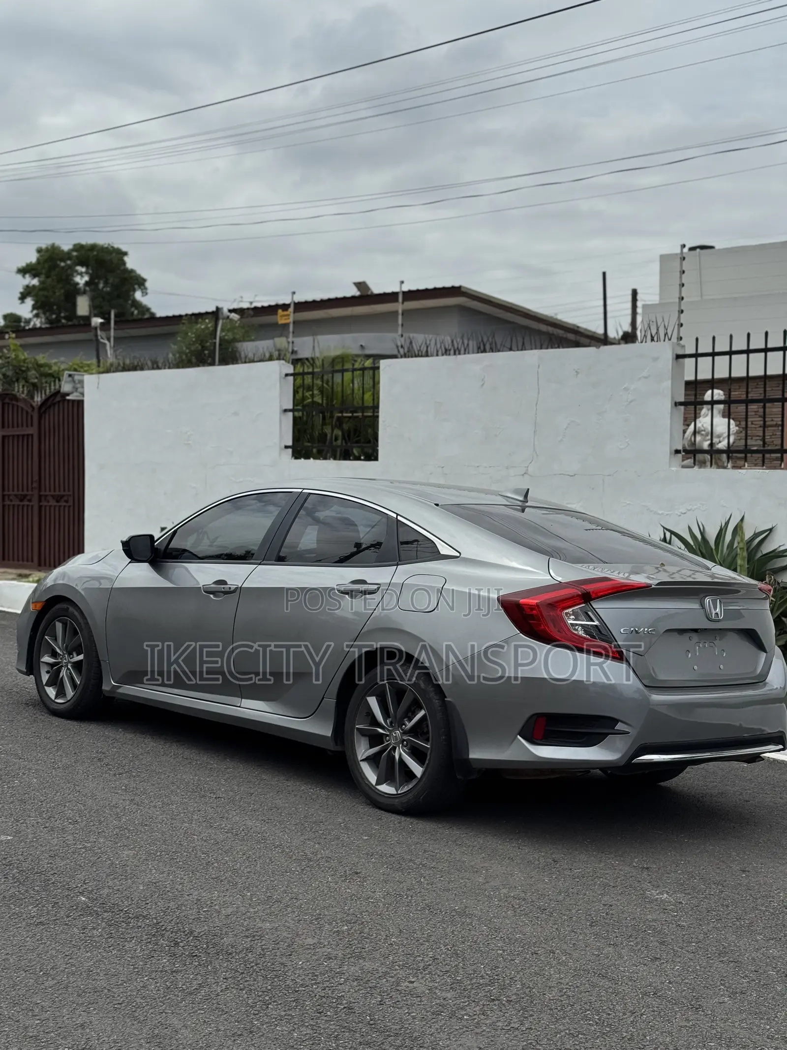 Honda Civic EX Sedan 2019 Silver