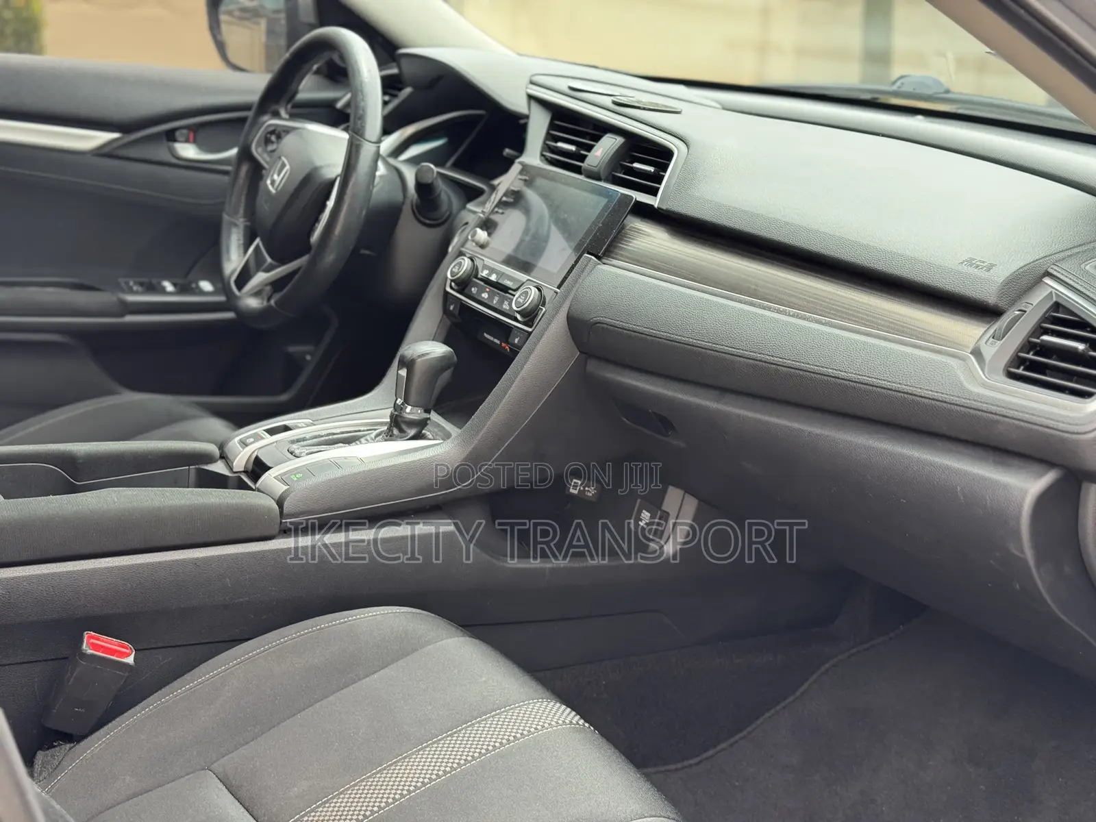 Honda Civic EX Sedan 2019 Silver
