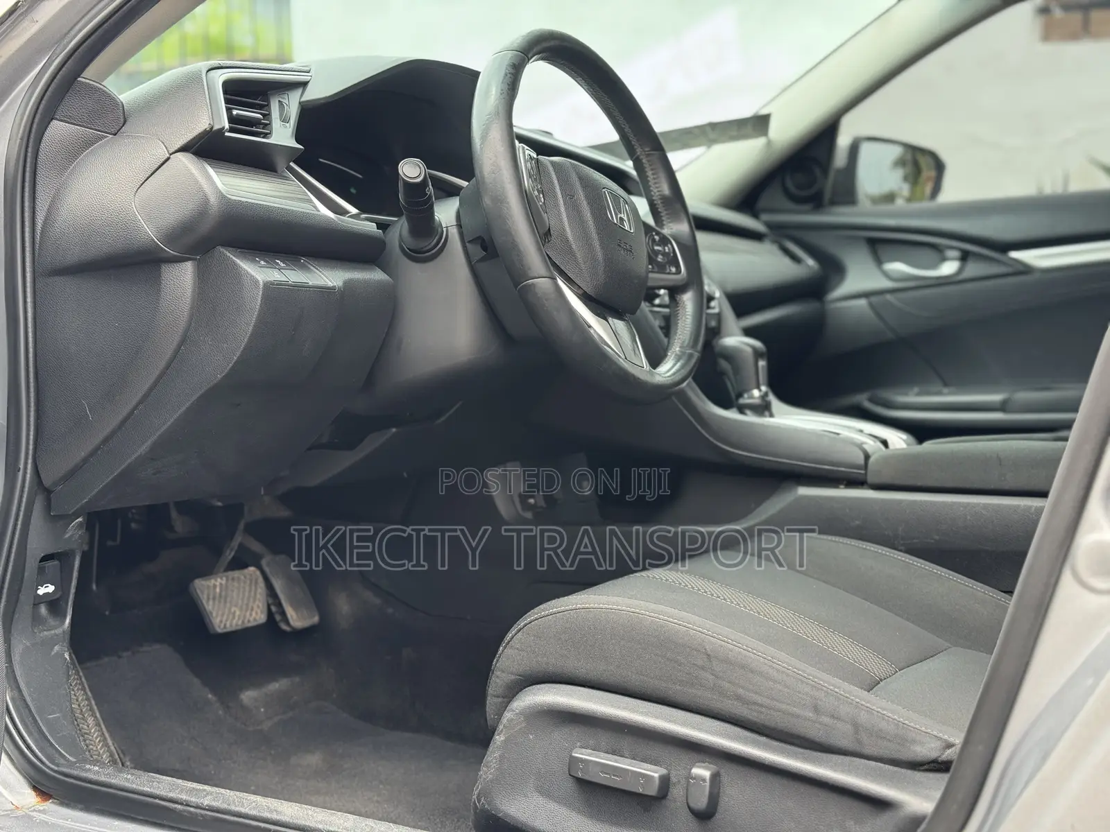 Honda Civic EX Sedan 2019 Silver