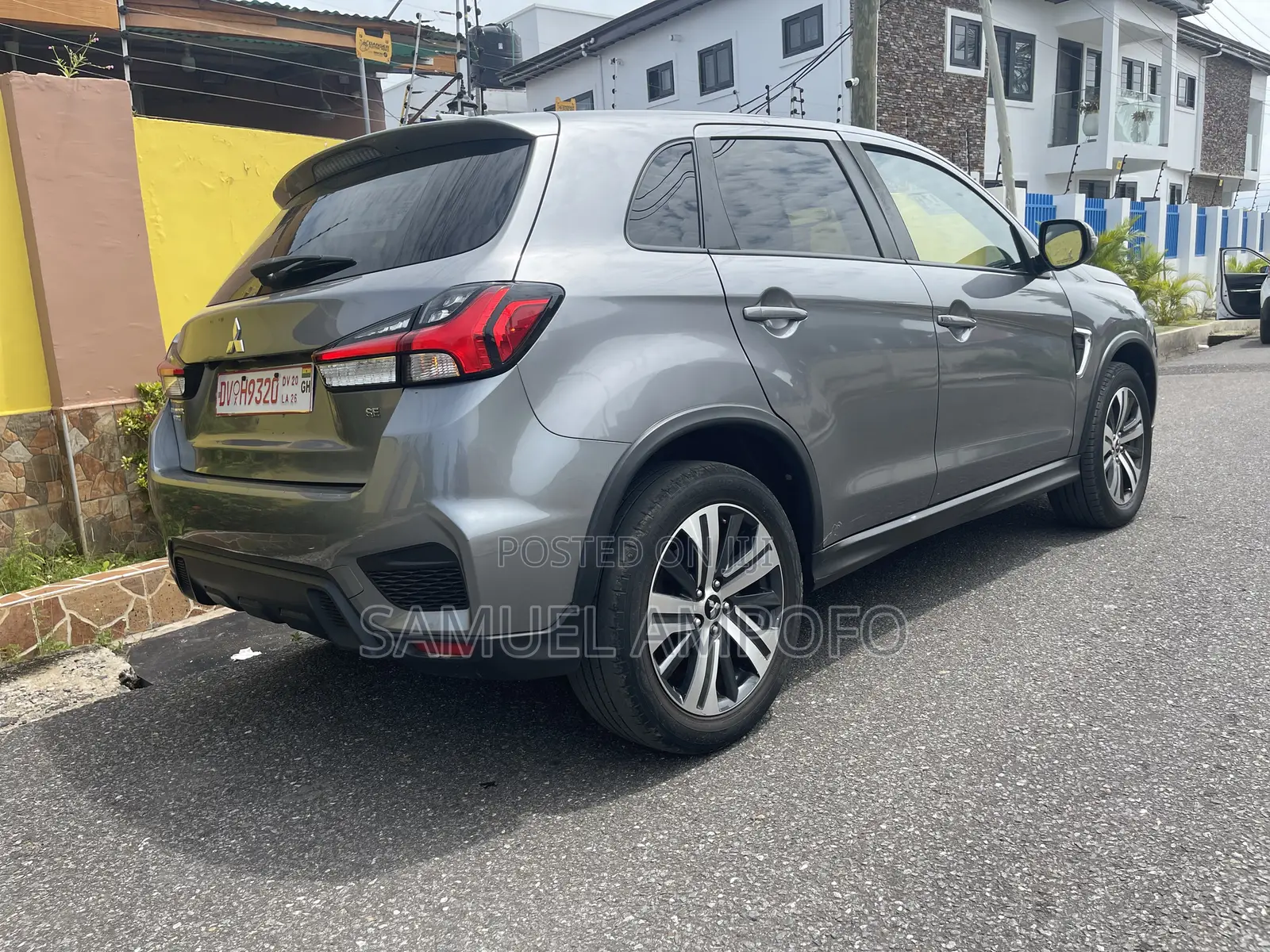 Mitsubishi Outlander Sport SE 2021 Gray