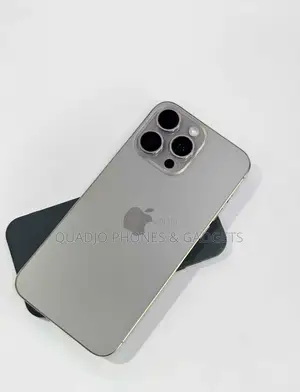 Apple iPhone 15 Pro Max 256 GB Silver