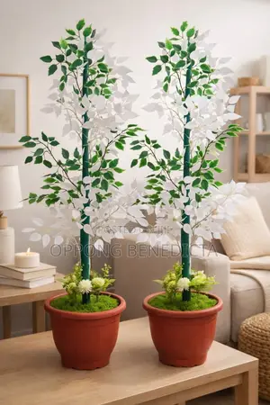 Beautiful Potted Artificial Plant for Home/Office Decor