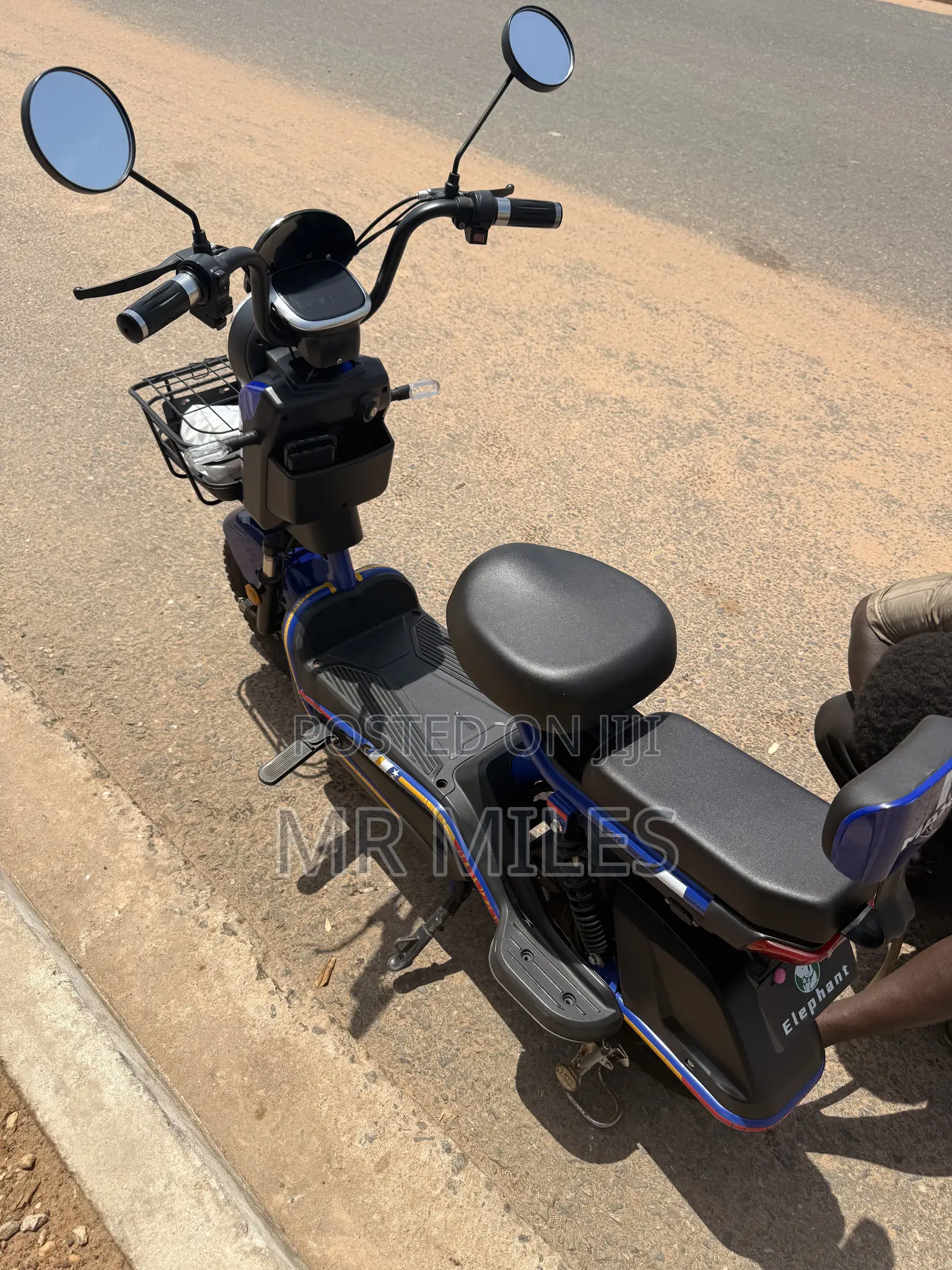 Max-S 2024 Blue