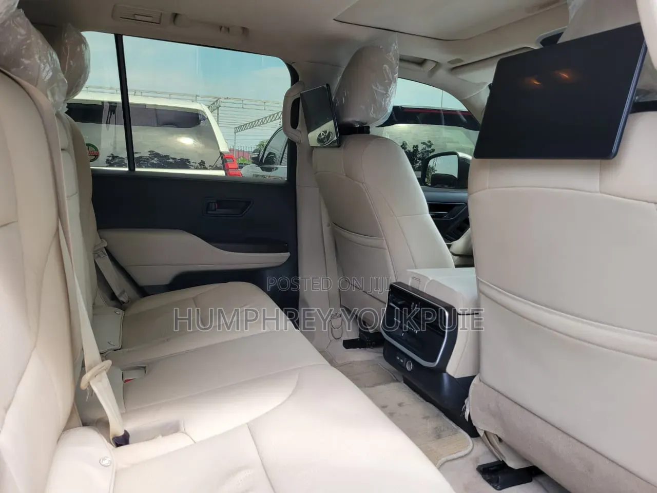 Toyota Land Cruiser 2022 White