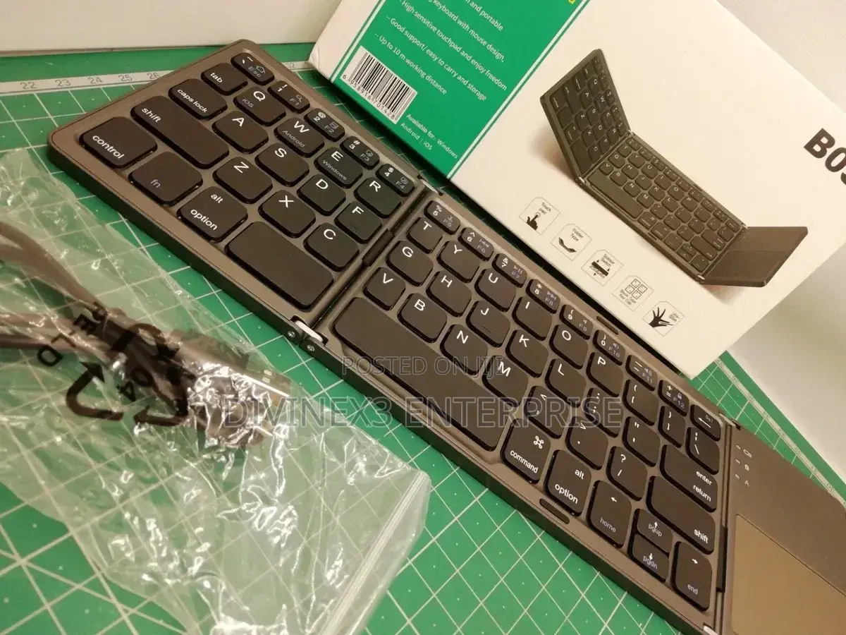 B033 Tri-Fold Bluetooth Keyboard With Touchpad