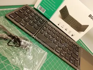 B033 Tri-Fold Bluetooth Keyboard With Touchpad