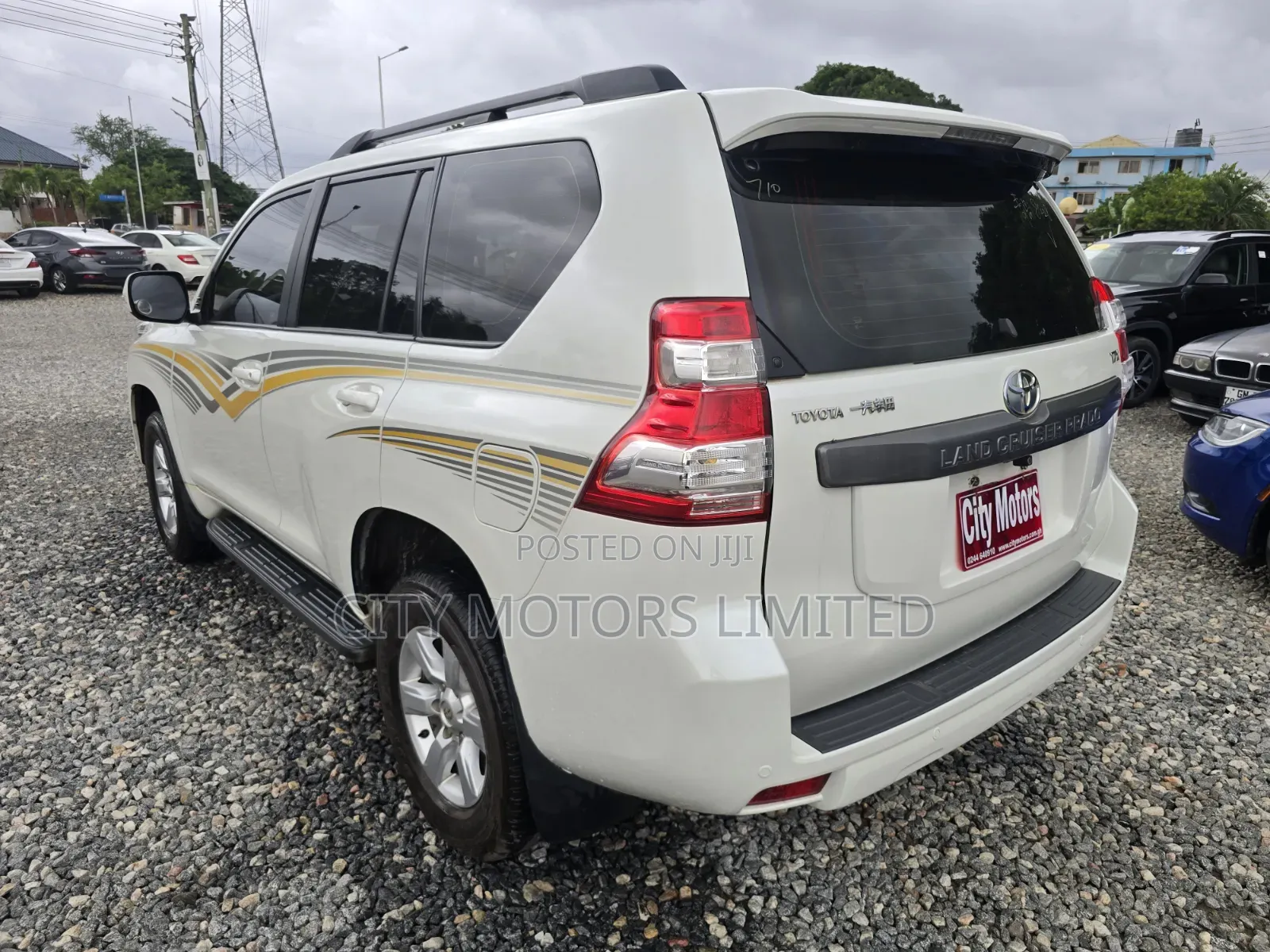 Toyota Land Cruiser Prado 2017 White
