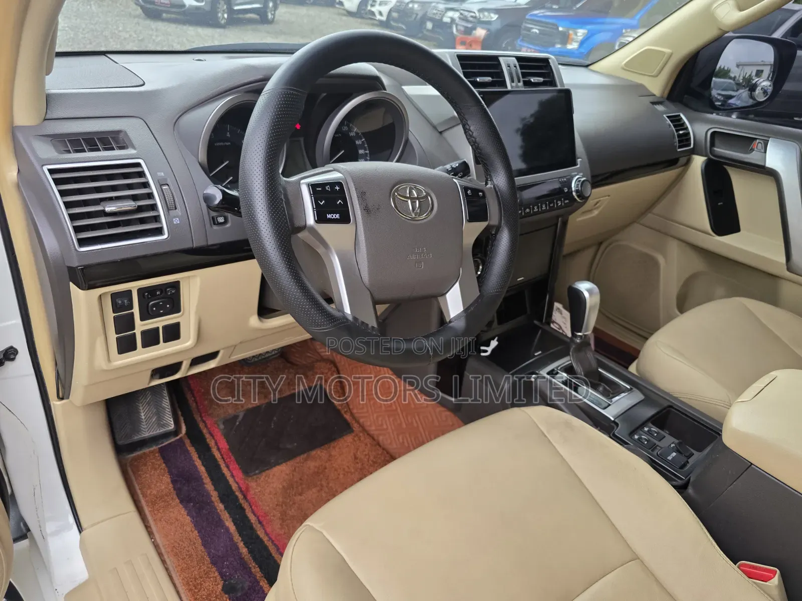 Toyota Land Cruiser Prado 2017 White