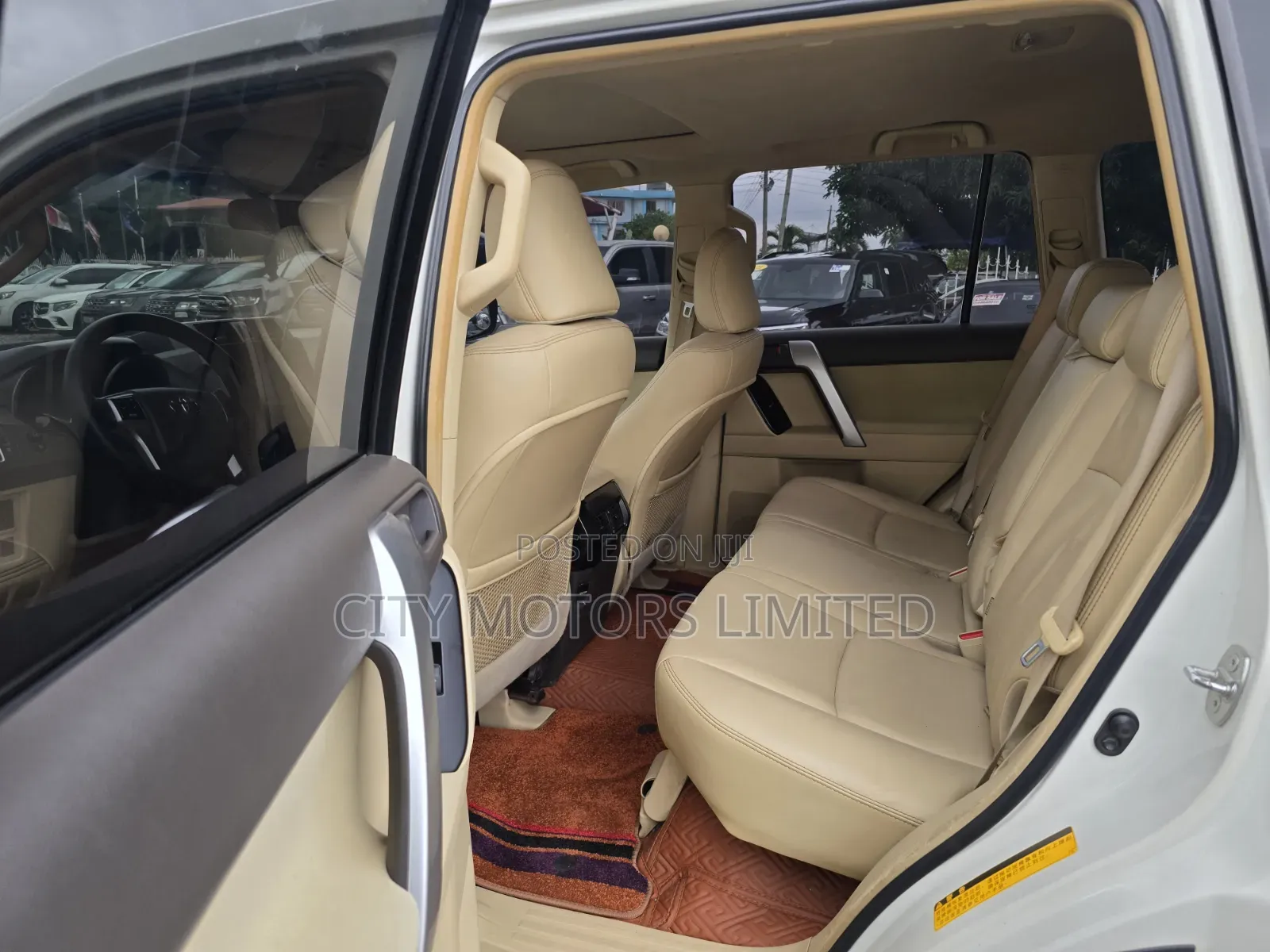 Toyota Land Cruiser Prado 2017 White