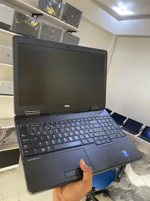 Laptop Dell Latitude 15 E5540 8GB Intel Core i3 HDD 500GB