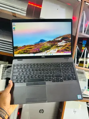 Laptop Dell Precision 3541 8GB Intel Core i5 SSD 512GB