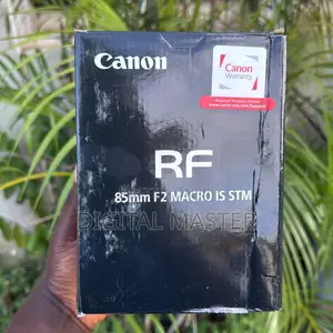 Canon Rf F/2 Macro Is STM Lens