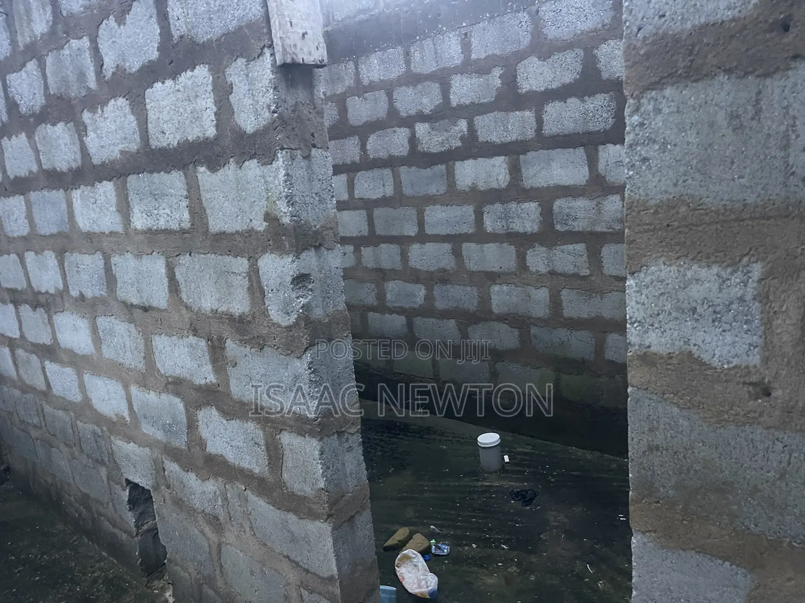 5bdrm House in Amasaman for sale