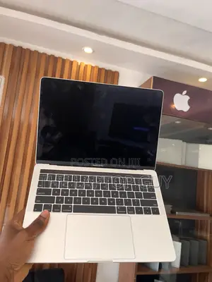 Laptop Apple MacBook Pro 2019 8GB Intel Core i5 SSD 256GB