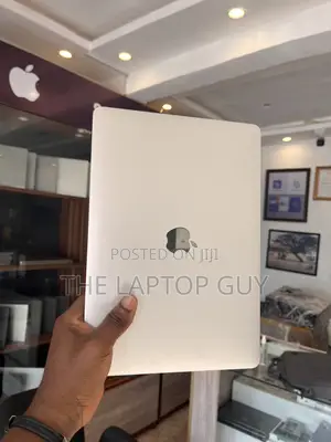 Laptop Apple MacBook Pro 2019 8GB Intel Core i5 SSD 256GB