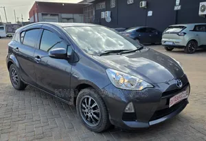 Toyota Aqua 2014 Gray