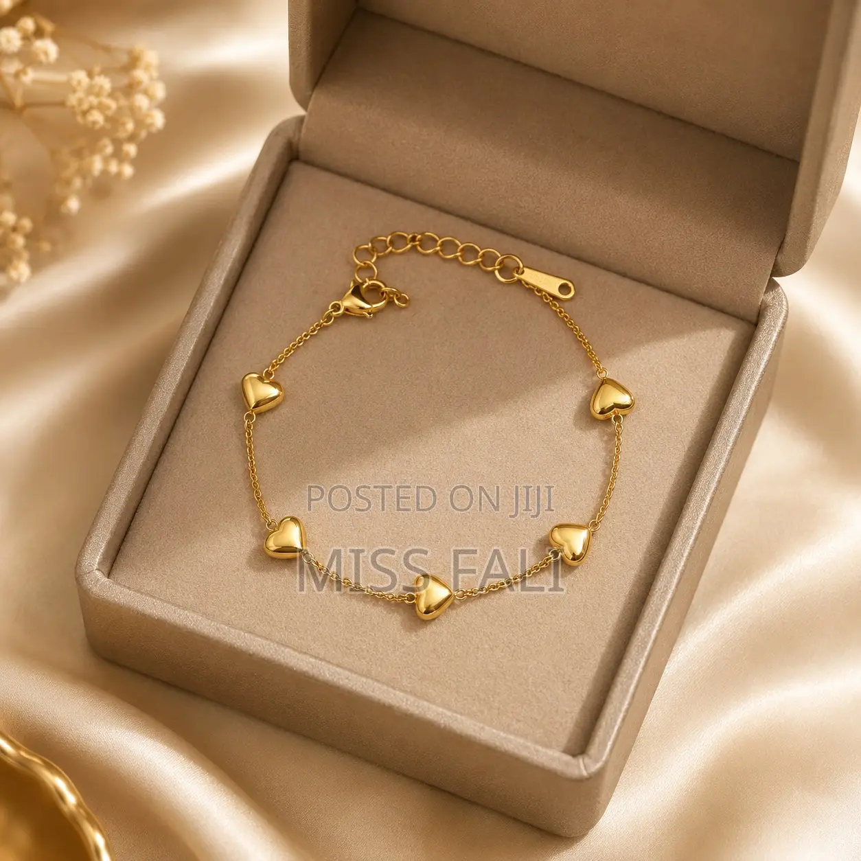 Golden Hearts Bracelet