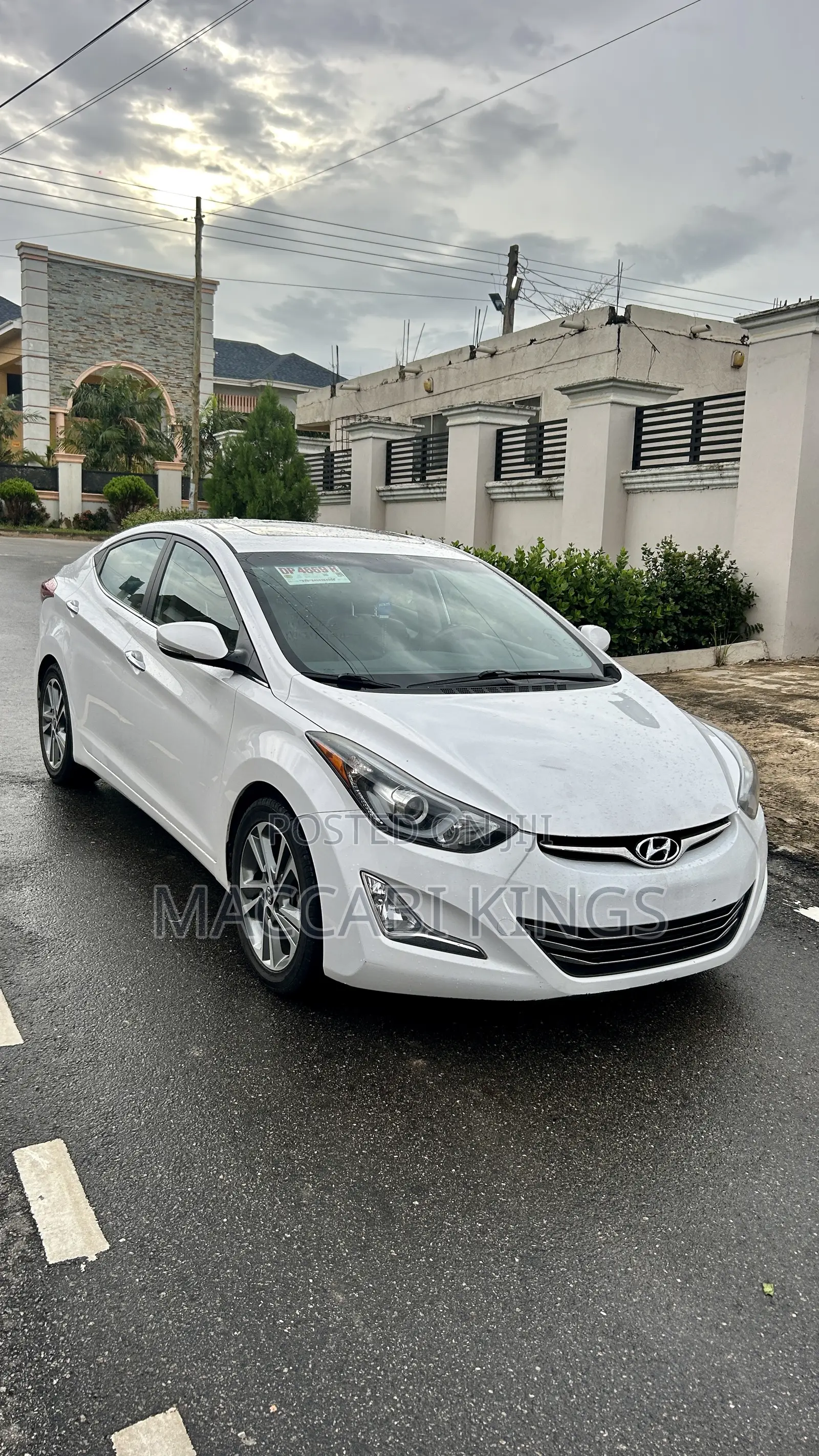Hyundai Elantra Limited 4dr Sedan (1.8L 4cyl 6A) 2015 White