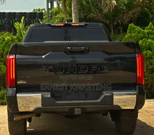Toyota Tundra 2024 Black