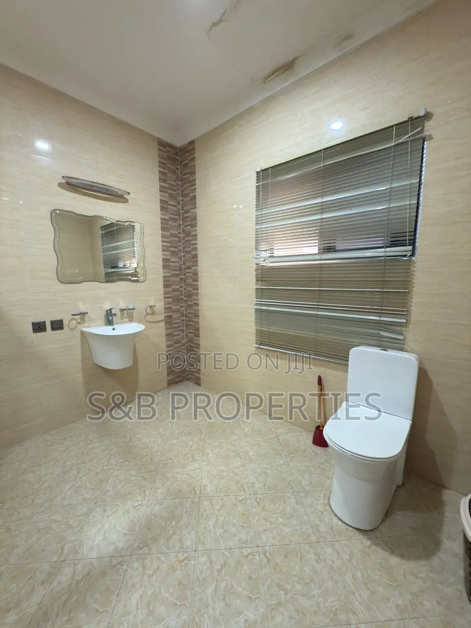 Furnished 5bdrm House in Ability for rent
