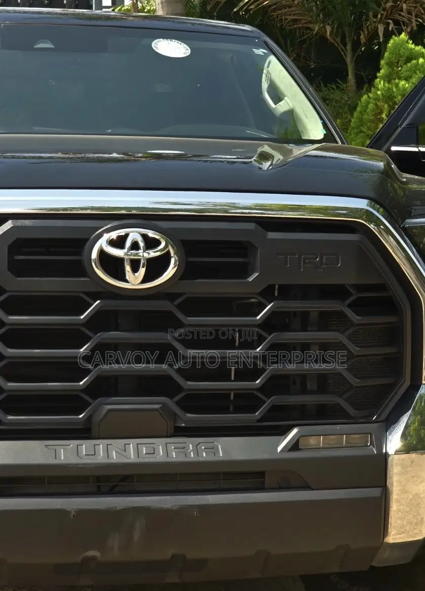 Toyota Tundra SR Double Cab 6.5' Bed 2024 Black