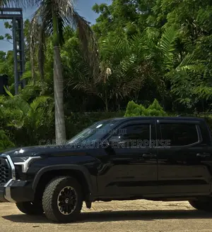Toyota Tundra SR Double Cab 6.5' Bed 2024 Black