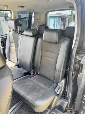 Toyota Voxy 2013 Black