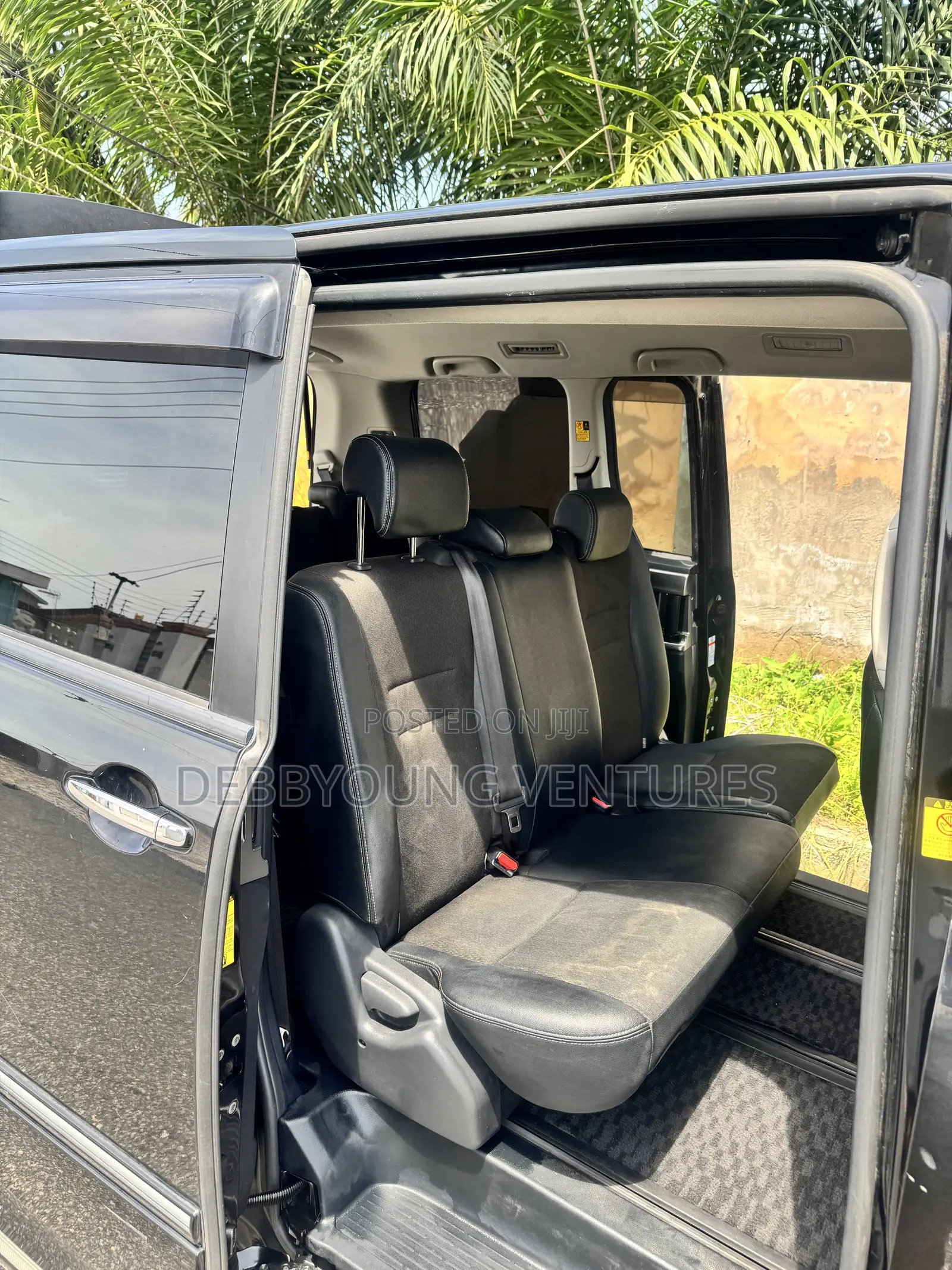 Toyota Voxy 2013 Black