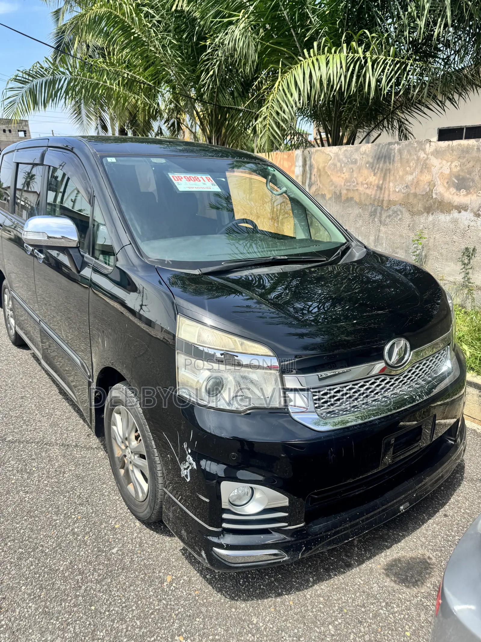 Toyota Voxy 2013 Black