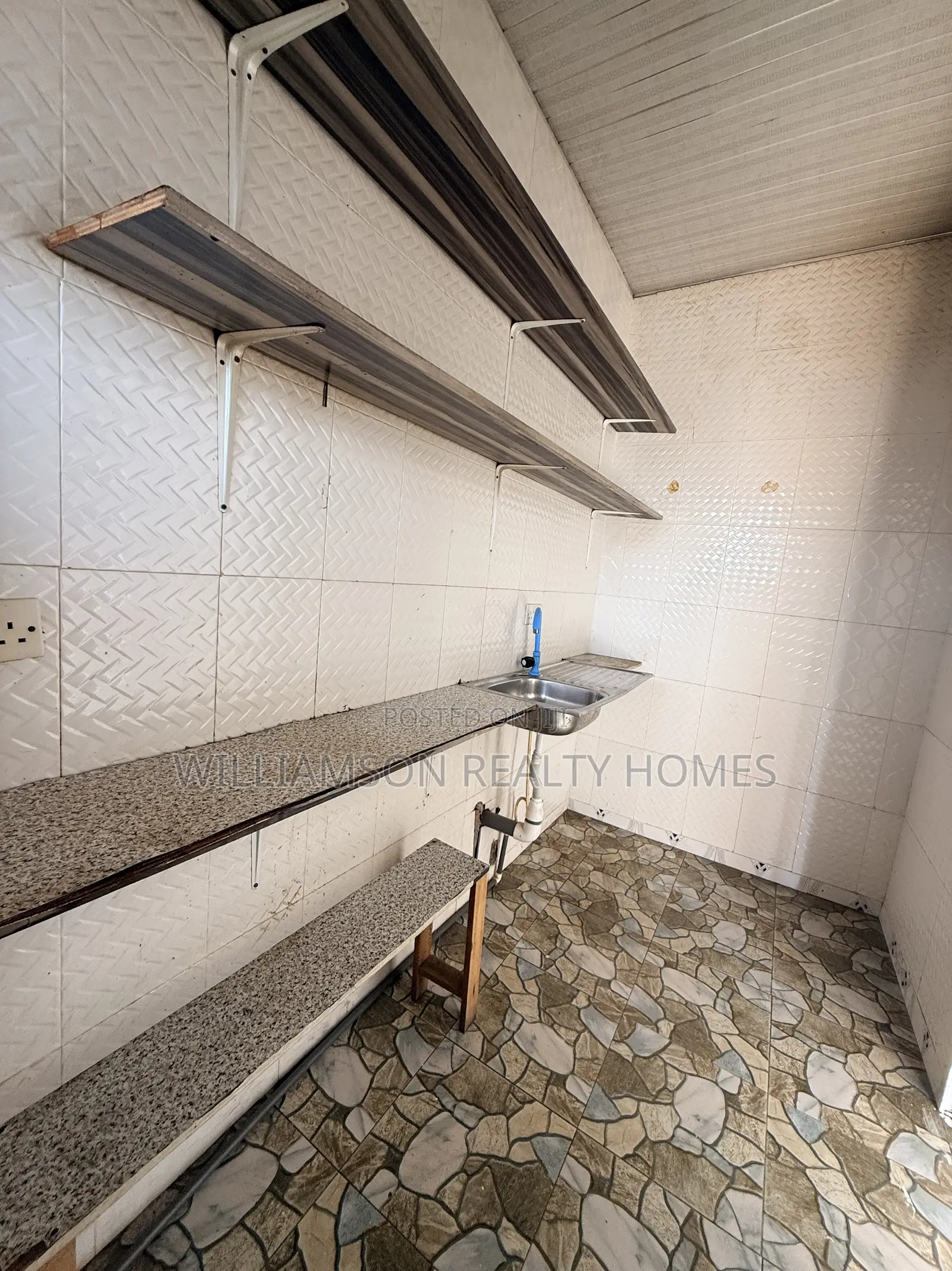 1bdrm Apartment in Spintex Main Road for rent